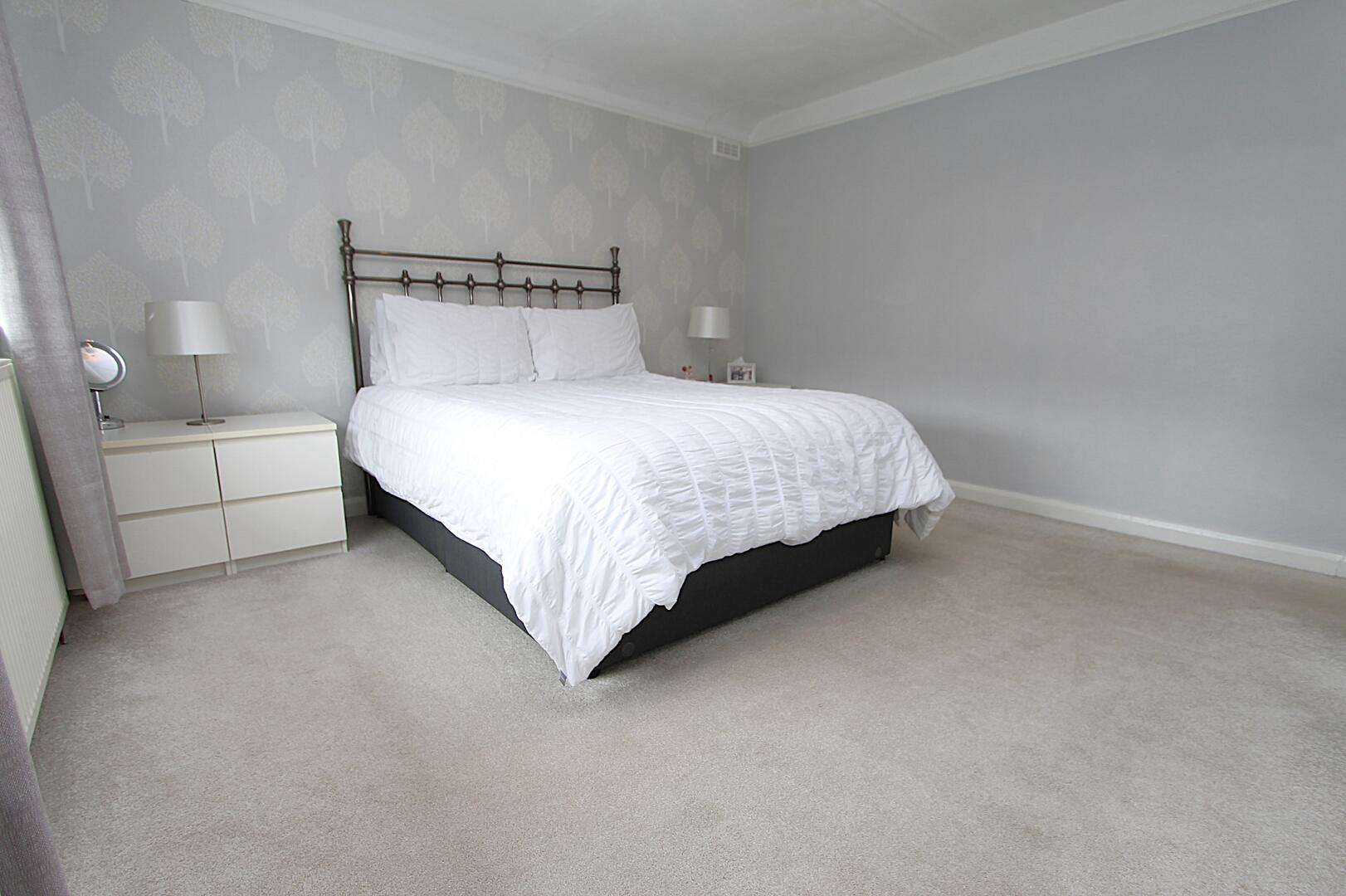 Brinton Crescent, Kidderminster